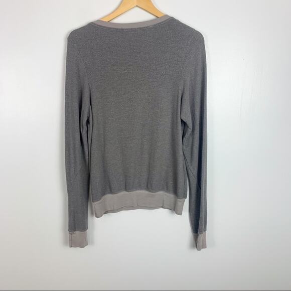 Wildfox Grey Feather Graphic Oversized Pullover Sweatshirt Size Extra Small - Picture 8 of 13